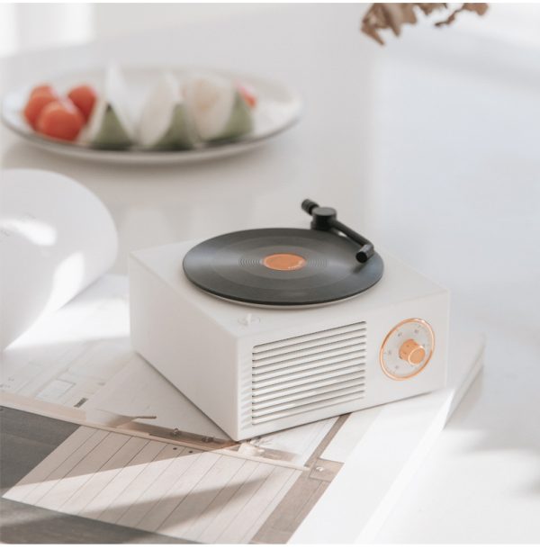 Wireless mini portable retro phonograph Bluetooth-compatible speaker - Image 4